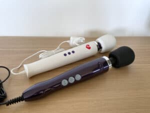 doxy die cast vs Lovehoney wand