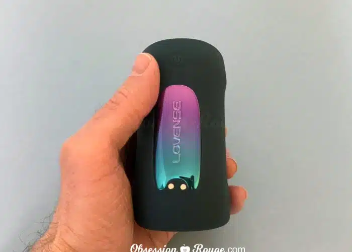 lovense gush 2 in hand